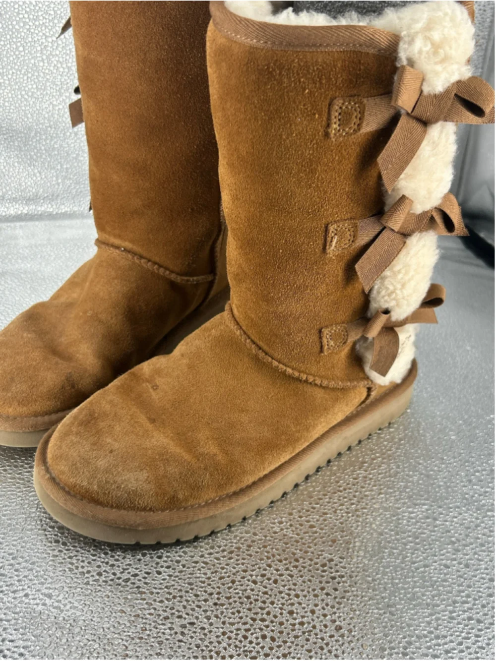 Women's Koolaburra by UGG Brown Winter Boots with Bows Size 6